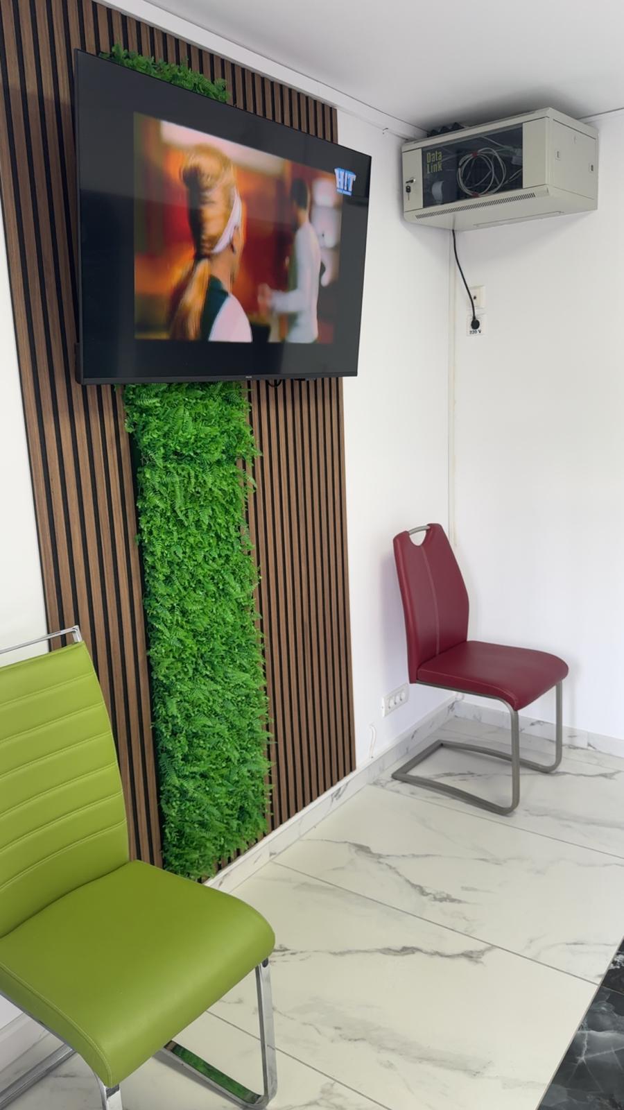 Sala de așteptare ClinicQ